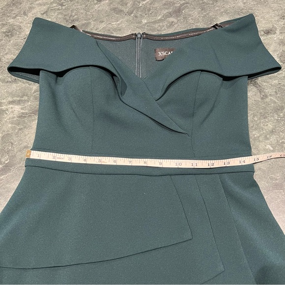 XSCAPE Dress Emerald Pine Green Prom Size 10 NWT Off-The-Shoulder Peplum Gown - Picture 11 of 16